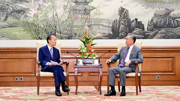 🤝 Wang Yi Calls for Stronger China-Japan Friendship on the Right Track __Wang_Yi_Calls_for_Stronger_China_Japan_Friendship_on_the_Right_Track