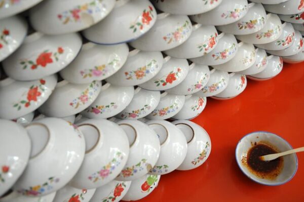 Wantuan: Shanxi’s Cool Jelly Snack That’s Taking Streets by Storm! 😋 Wantuan__Shanxi_s_Cool_Jelly_Snack_That_s_Taking_Streets_by_Storm___
