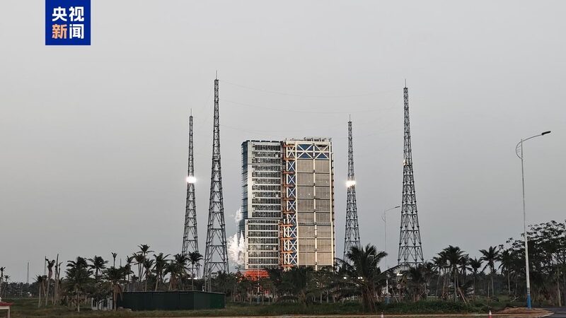 What_s_Aboard_Tianzhou_8__Fresh_Fruits__Gifts__and_Lunar_Soil_Bricks_Headed_to_Space___ - News for amigos, by amigos What_s_Aboard_Tianzhou_8__Fresh_Fruits__Gifts__and_Lunar_Soil_Bricks_Headed_to_Space___