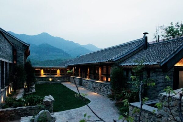 When_Old_Houses_Meet_Modern_Design__Jim_Spear_s_Great_Wall_Dream