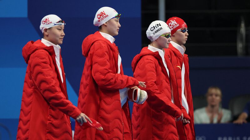 Why_Swimmer_Pan_Zhanle_Wore_a_Down_Jacket_at_the_Paris_Olympics_______ - News for amigos, by amigos Why_Swimmer_Pan_Zhanle_Wore_a_Down_Jacket_at_the_Paris_Olympics_______