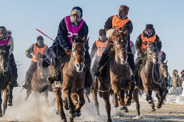 Winter Naadam Festival Lights Up Hulun Buir with Ice and Snow Fun! ❄️🎉 Winter_Naadam_Festival_Lights_Up_Hulun_Buir_with_Ice_and_Snow_Fun_____