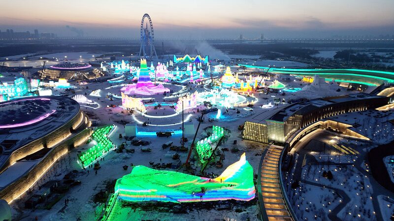 Winter_Wonderland_Awaits__Changchun_s_Ice_and_Snow_New_World_Opens_its_Gates_poster - News for amigos, by amigos Winter_Wonderland_Awaits__Changchun_s_Ice_and_Snow_New_World_Opens_its_Gates video poster