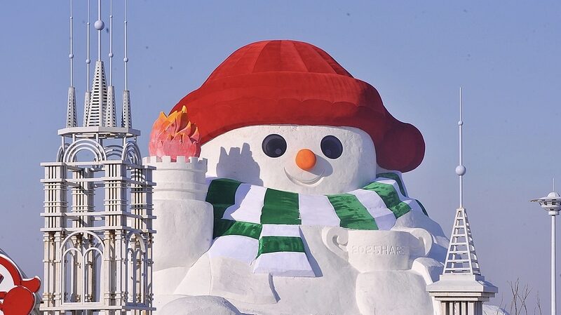Winter_Wonderland__Explore_Harbin_s_Iconic_Giant_Snowmen_Sculptures