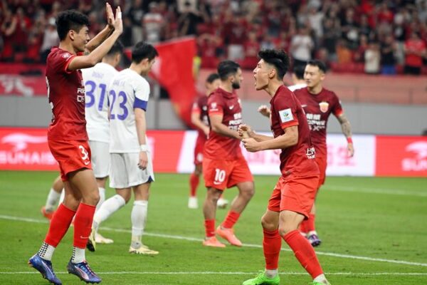 Wu Lei’s Hat-Trick Sends Shanghai Port to Chinese FA Cup Semifinals 🎉 Wu_Lei_s_Hat_Trick_Sends_Shanghai_Port_to_Chinese_FA_Cup_Semifinals__