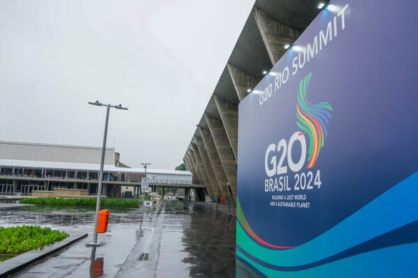 Xi Jinping Calls for Global Unity 🌐 at G20 Summit in Rio Xi_Jinping_Calls_for_Global_Unity___at_G20_Summit_in_Rio