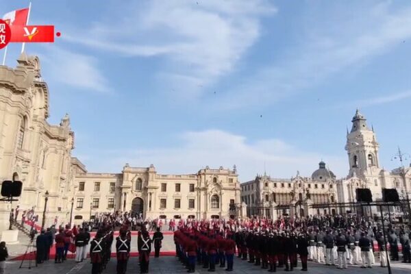 Xi Jinping Receives Warm Welcome from Peruvian President in Lima 🇨🇳🇵🇪 Xi_Jinping_Receives_Warm_Welcome_from_Peruvian_President_in_Lima_____