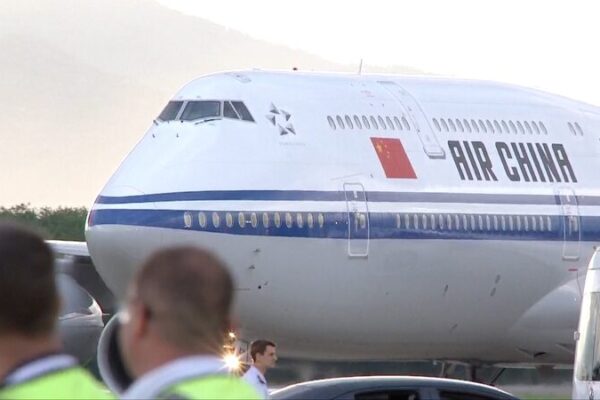 Xi Jinping Touches Down in Brazil for G20 Summit and State Visit 🌎 Xi_Jinping_Touches_Down_in_Brazil_for_G20_Summit_and_State_Visit__ video poster