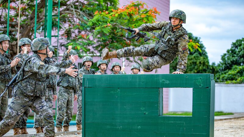Xi_Jinping_Unveils_New_Book_on_Law_Based_Military_Governance____ - News for amigos, by amigos Xi_Jinping_Unveils_New_Book_on_Law_Based_Military_Governance____