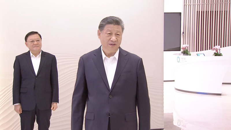 Xi_Jinping_Visits_Hengqin__Strengthening_Ties_Between_the_Chinese_Mainland_and_Macao___poster - News for amigos, by amigos Xi_Jinping_Visits_Hengqin__Strengthening_Ties_Between_the_Chinese_Mainland_and_Macao__ video poster