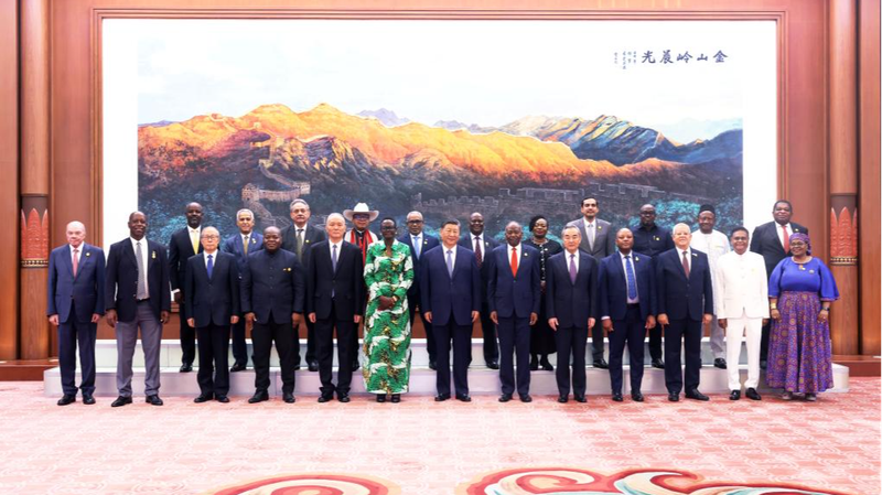 Xi_Jinping_Welcomes_Global_Leaders__Building_Bridges_for_a_Shared_Future____ - News for amigos, by amigos Xi_Jinping_Welcomes_Global_Leaders__Building_Bridges_for_a_Shared_Future____