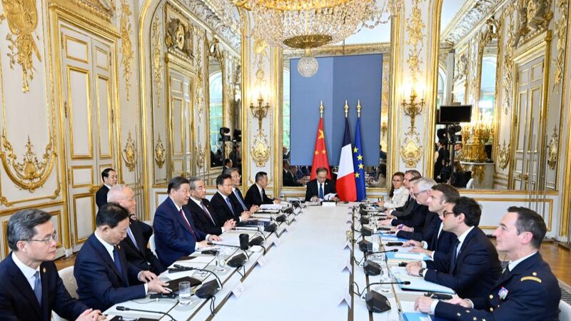 Xi___Macron_Pledge_to_Resist_a__New_Cold_War__and_Boost_China_France_Ties__ - News for amigos, by amigos Xi___Macron_Pledge_to_Resist_a__New_Cold_War__and_Boost_China_France_Ties__