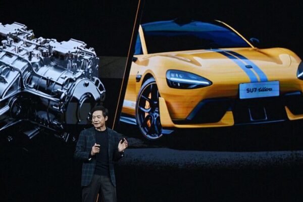 Xiaomi’s New SU7 Ultra EV: A Speedy Challenger to Tesla 🚀 Xiaomi_s_New_SU7_Ultra_EV__A_Speedy_Challenger_to_Tesla__