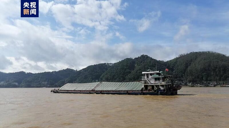 Xijiang_River_s_Water_Levels_Drop_Below_Warning_Line_in_Wuzhou___