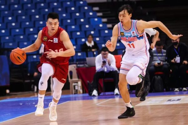 Xinjiang Flying Tigers Soar Over Beijing Ducks 85-79 in CBA Club Cup Thriller Xinjiang_Flying_Tigers_Soar_Over_Beijing_Ducks_85_79_in_CBA_Club_Cup_Thriller video poster