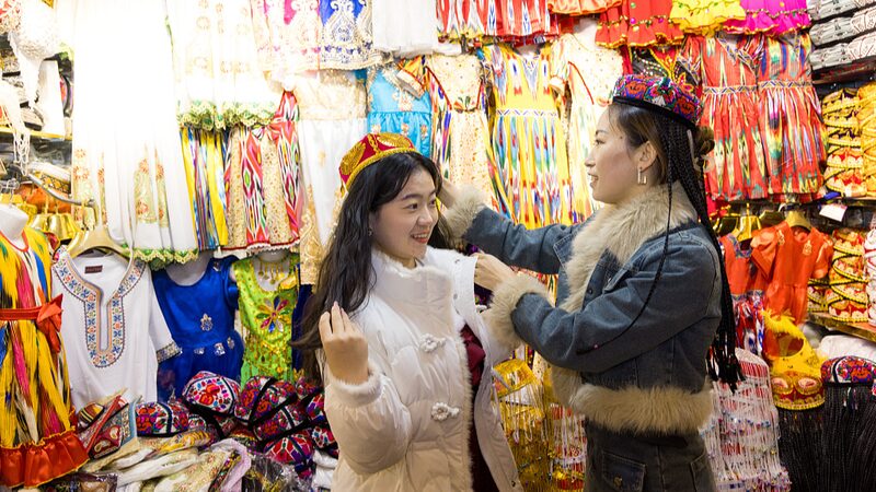Xinjiang_s_Grand_Bazaar_Shines_Before_Spring_Festival__ - News for amigos, by amigos Xinjiang_s_Grand_Bazaar_Shines_Before_Spring_Festival__