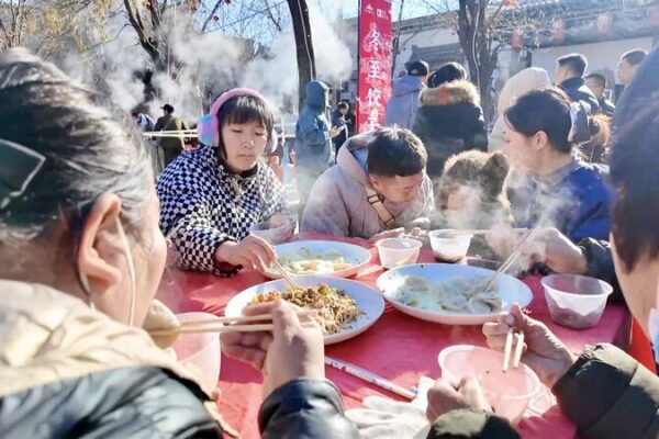Xinzhou Ancient City Hosts Free Dumpling Feast for Winter Solstice Tourists Xinzhou_Ancient_City_Hosts_Free_Dumpling_Feast_for_Winter_Solstice_Tourists video poster