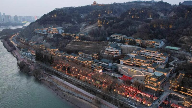 Youth_Celebrate_Chinese_New_Year_in_Style_by_the_Yellow_River - News for amigos, by amigos Youth_Celebrate_Chinese_New_Year_in_Style_by_the_Yellow_River
