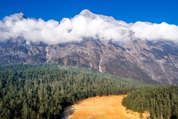 Yulong Snow Mountain: China’s Silver Dragon in Yunnan’s Spruce Forest Yulong_Snow_Mountain__China_s_Silver_Dragon_in_Yunnan_s_Spruce_Forest video poster