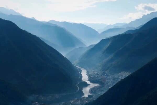 Yunnan’s Green Revolution: Exploring China’s Biodiversity Hotspot 🌿 Yunnan_s_Green_Revolution__Exploring_China_s_Biodiversity_Hotspot__