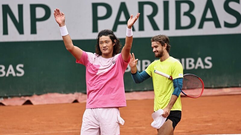 Zhang_Zhizhen_and_Machac_Serve_Up_Victory_at_French_Open__ - News for amigos, by amigos Zhang_Zhizhen_and_Machac_Serve_Up_Victory_at_French_Open__