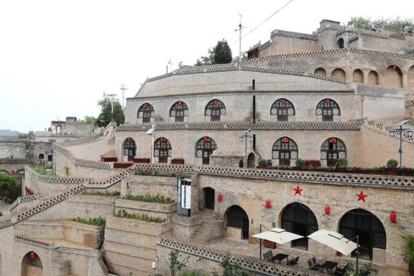 Zhangjiata Village: Unveiling the 300-Year-Old Underground Maze of Shanxi Zhangjiata_Village__Unveiling_the_300_Year_Old_Underground_Maze_of_Shanxi