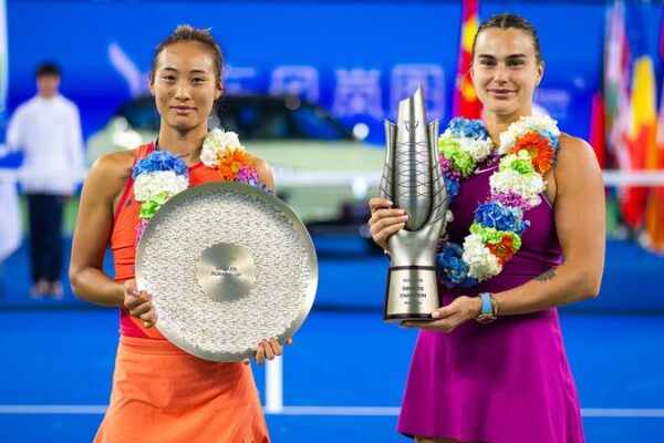 Zheng Qinwen Set to Face Aryna Sabalenka Again at WTA Finals in Riyadh 🎾 Zheng_Qinwen_Set_to_Face_Aryna_Sabalenka_Again_at_WTA_Finals_in_Riyadh__
