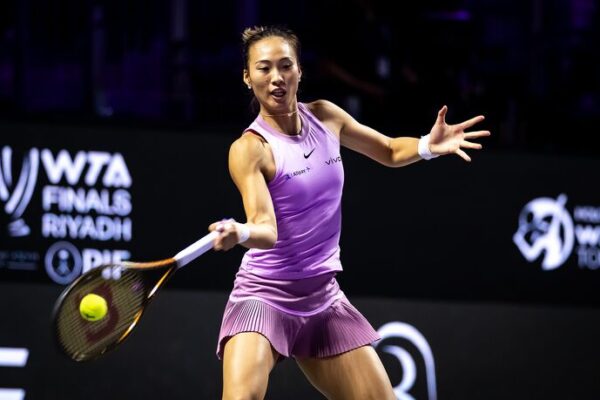 Zheng Qinwen Upsets Rybakina for First WTA Finals Win 🎾 Zheng_Qinwen_Upsets_Rybakina_for_First_WTA_Finals_Win__