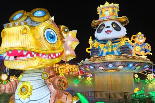 Zigong Lights Up: World’s No.1 Lantern Festival Kicks Off Trial Run 🎉 Zigong_Lights_Up__World_s_No_1_Lantern_Festival_Kicks_Off_Trial_Run__