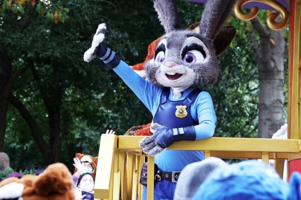 Zootopia Comes Alive at Shanghai Disney Resort Ahead of December Opening! 🦊🎢 Zootopia_Comes_Alive_at_Shanghai_Disney_Resort_Ahead_of_December_Opening____