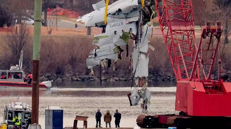 All_67_Victims_Recovered_After_D_C__Midair_Collision___poster - News for amigos, by amigos All_67_Victims_Recovered_After_D_C__Midair_Collision__ video poster