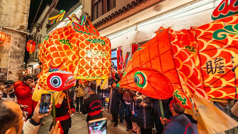 China_s_Spring_Festival_2025_Sees_501M_Trips____93B_Spending__ - News for amigos, by amigos China_s_Spring_Festival_2025_Sees_501M_Trips____93B_Spending__