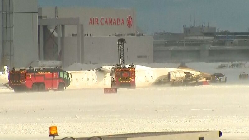 Delta_Plane_Accident_at_Toronto_Flip_Injures_18__Including_a_Child____ video poster