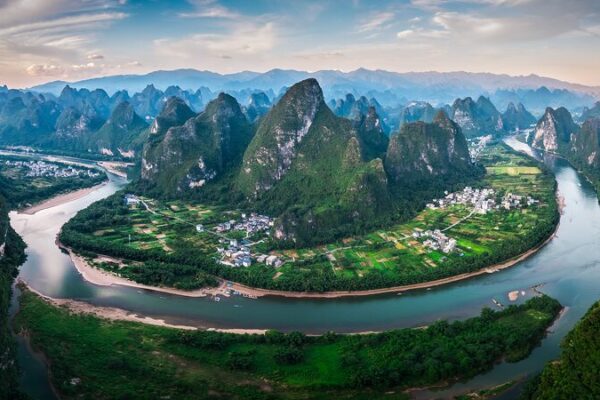 Discover Guilin: The Real-Life Inspiration Behind Chenyu Vale and Kashyyyk Planet Discover_Guilin__The_Real_Life_Inspiration_Behind_Chenyu_Vale_and_Kashyyyk_Planet video poster