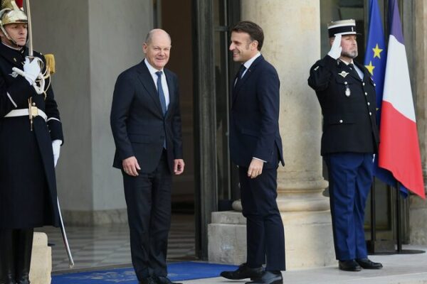 Europe Boosts Defense Funding as Ukraine Peace Talks Hit Snags 🚀🛡️ Europe_Boosts_Defense_Funding_as_Ukraine_Peace_Talks_Hit_Snags____
