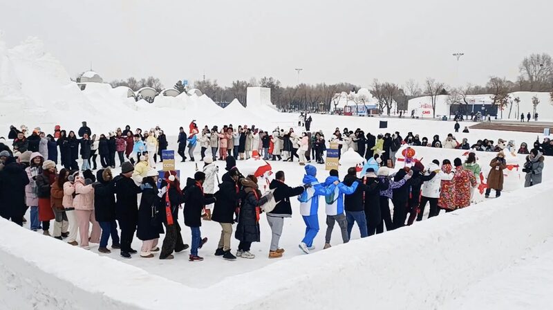 Harbin_s_Global_Snowman_Challenge_Celebrates_Friendship_Ahead_of_Asian_Winter_Games_poster - News for amigos, by amigos Harbin_s_Global_Snowman_Challenge_Celebrates_Friendship_Ahead_of_Asian_Winter_Games video poster