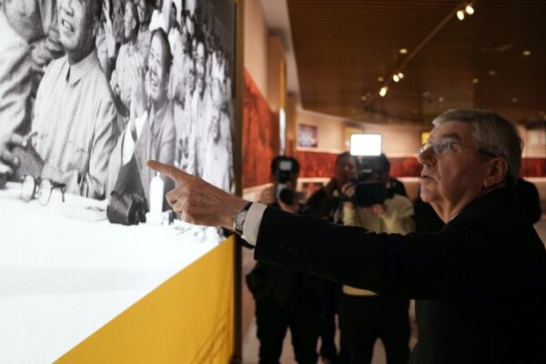 IOC_President_Thomas_Bach_Celebrates_Olympic_Spirit_at_Beijing_Museum__