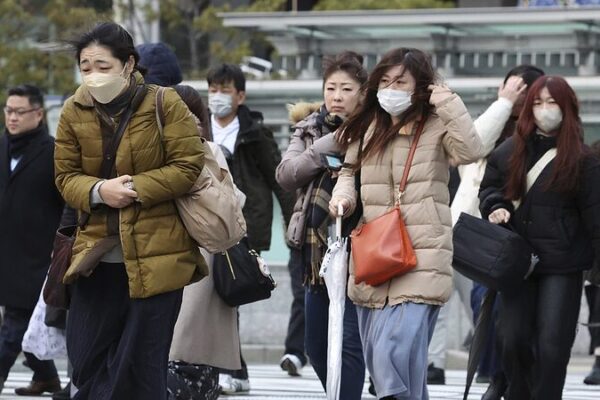 Japan’s Flu Surge Leads to Drug Shortages Amid Panic Buying 🦠💊 Japan_s_Flu_Surge_Leads_to_Drug_Shortages_Amid_Panic_Buying___