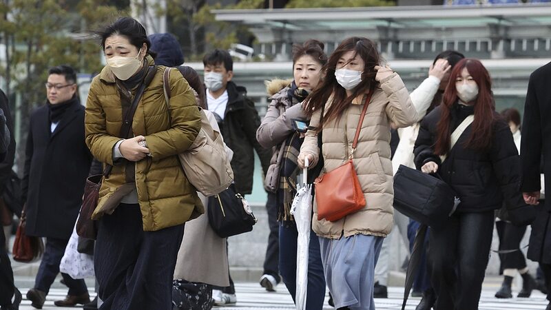 Japan_s_Flu_Surge_Leads_to_Drug_Shortages_Amid_Panic_Buying___ - News for amigos, by amigos Japan_s_Flu_Surge_Leads_to_Drug_Shortages_Amid_Panic_Buying___