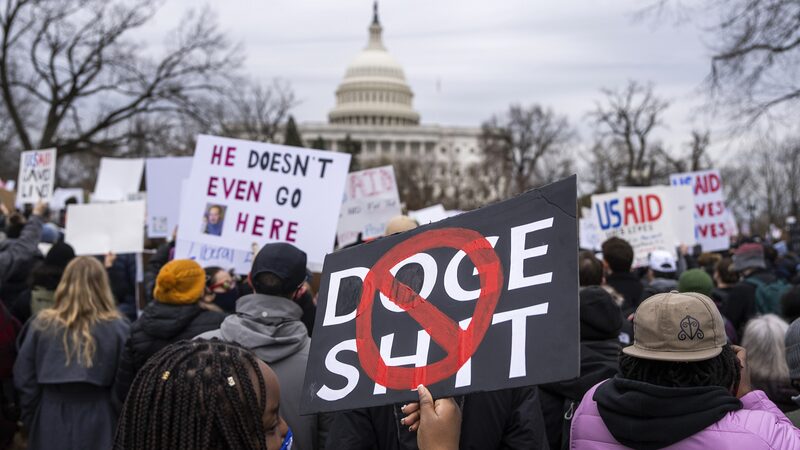 Judge_Extends_Freeze_on_Trump_s_Federal_Workers_Buyout_Plan__