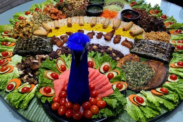 Savoring the Peacock Banquet: Yunnan’s Spring Festival Feast 🦚✨ Savoring_the_Peacock_Banquet__Yunnan_s_Spring_Festival_Feast___ video poster