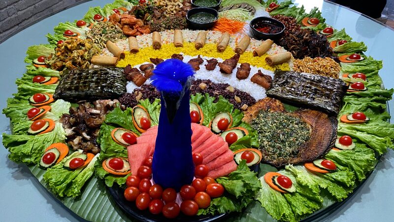 Savoring_the_Peacock_Banquet__Yunnan_s_Spring_Festival_Feast____poster - News for amigos, by amigos Savoring_the_Peacock_Banquet__Yunnan_s_Spring_Festival_Feast___ video poster