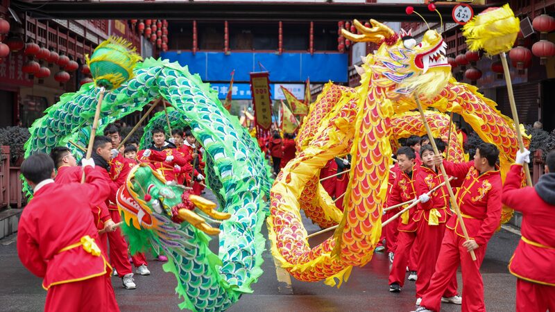 Tongren_Ignites_Spring_Festival_with_Vibrant_Folk_Traditions - News for amigos, by amigos Tongren_Ignites_Spring_Festival_with_Vibrant_Folk_Traditions