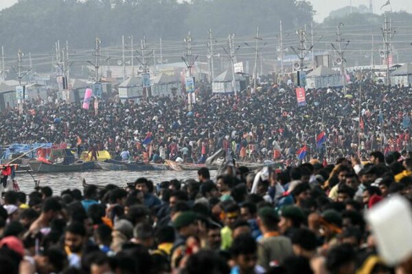 🙏 Tragedy Strikes Maha Kumbh Mela: India Orders Probe Into Festival Stampede __Tragedy_Strikes_Maha_Kumbh_Mela__India_Orders_Probe_Into_Festival_Stampede