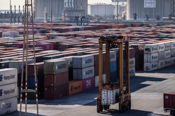 U.S. Tariffs Rock Global Trade Boat 🌐⛵ U_S__Tariffs_Rock_Global_Trade_Boat___