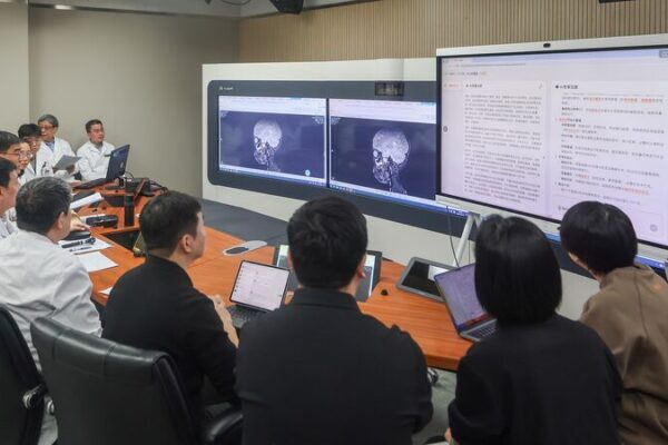 AI Revolutionizes Healthcare in Shenzhen AI_Revolutionizes_Healthcare_in_Shenzhen