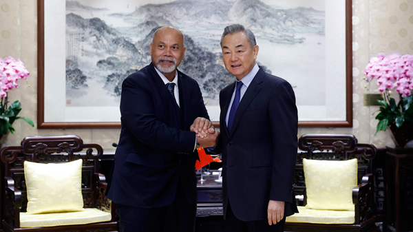 Chinese_FM_Champions_Expanded_Ties_with_Nauru