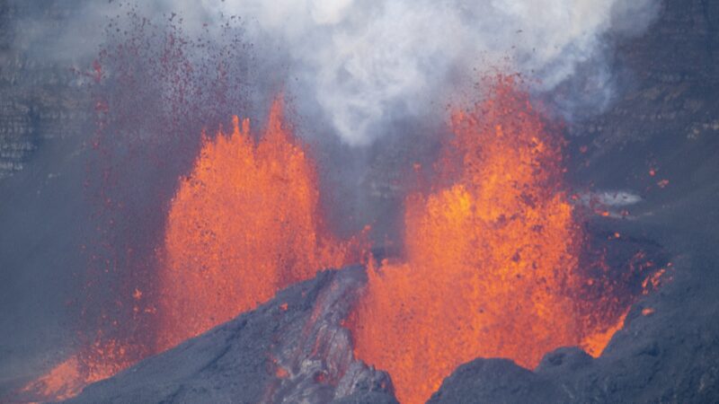 Kilauea_Volcano_Erupts_in_Hawaii__Live_Updates - News for amigos, by amigos Kilauea_Volcano_Erupts_in_Hawaii__Live_Updates