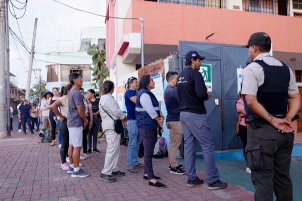 Ecuador Debate Erupts: Noboa vs González Clash Ahead of Runoff Ecuador Debate Erupts: Noboa vs González Clash Ahead of Runoff video poster