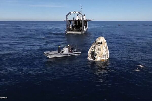 NASA Astronauts Return After 9-Month Space Odyssey NASA_Astronauts_Return_After_9_Month_Space_Odyssey